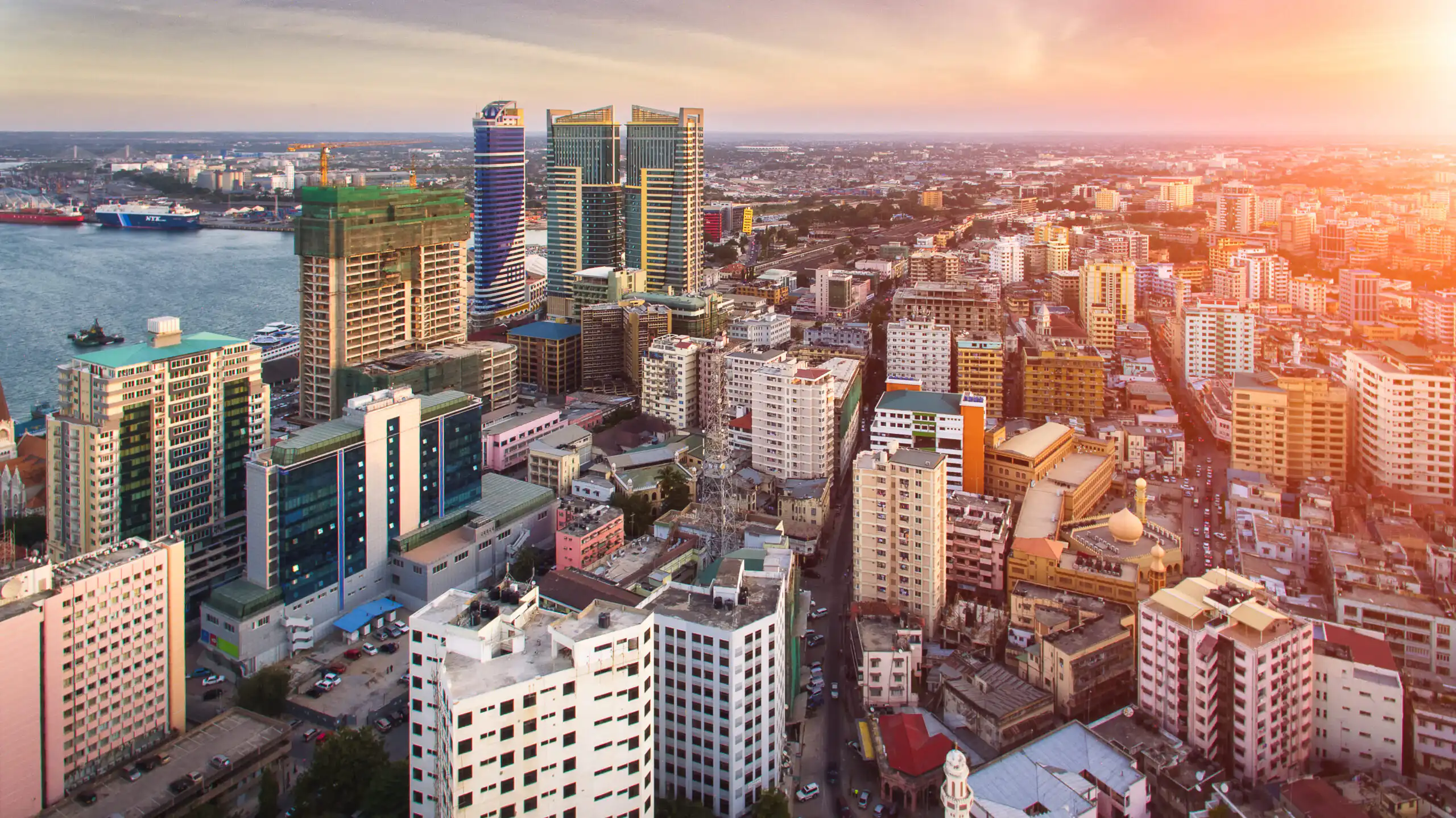 Aktiespararna invest Tanzania This is Dar es Salaam, the commercial capital of Tanzania and the fastest growing city in Africa